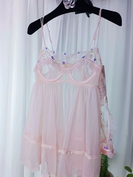 Đầm váy ngủ nữ cao cấp có gọng Qeqe Dress S2652 xuyên thấu phối ren bèo nữ tính tiểu thư gợi cảm Bralettehousevn