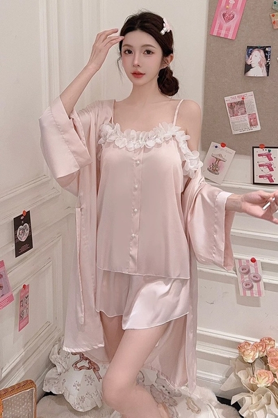 Set đồ ngủ 2 dây satin Anisa Set S2410 phối hoa nổi kèm quần short tiểu thư sang chảnh Bralettehousevn