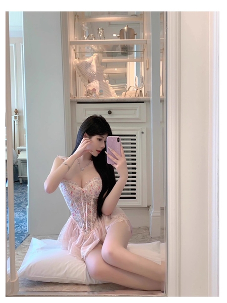 Đầm váy nữ Lux Corset S2439 phối hoa phong cách balletcore dáng corset có xương định hình phối bèo thiên thần tiểu thư nữ tính Bralettehousevn