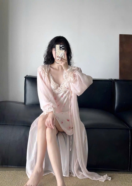 Đầm váy ngủ satin cao cấp Blomma Dress S2630 in hoa mềm mại phối ren sang trọng nữ tính Bralettehousevn