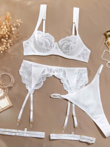 [TẶNG KÈM ĐAI] Set đồ lót 3 món Raisin Set S2686 ren phối lụa bản dây to gợi cảm xuyên thấu Bralettehousevn