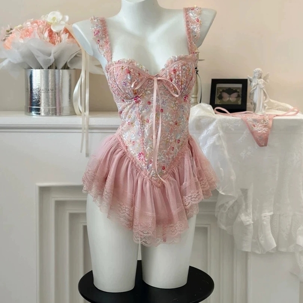 Đầm váy nữ Lux Corset S2439 phối hoa phong cách balletcore dáng corset có xương định hình phối bèo thiên thần tiểu thư nữ tính Bralettehousevn