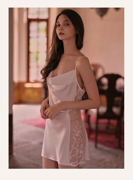 Váy ngủ satin cao cấp Allury Dress S2329 phối bản ren xuyên thấu cổ đổ gợi cảm Bralettehousevn