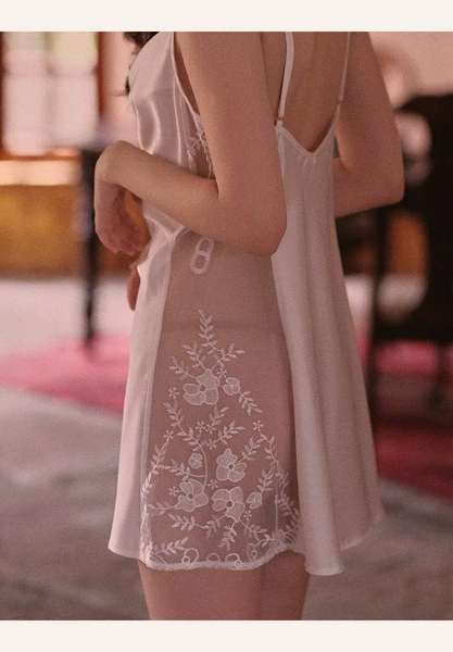 Váy ngủ satin cao cấp Allury Dress S2329 phối bản ren xuyên thấu cổ đổ gợi cảm Bralettehousevn