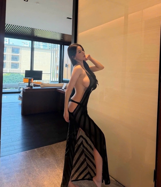 [CÓ SẴN - HOẢ TỐC]𝘉𝘳𝘢𝘭𝘦𝘵𝘵𝘦𝘩𝘰𝘶𝘴𝘦𝘷𝘯 Đầm hở lưng dáng yếm maxi Joie Dress chất thun lưới dày dặn khoét lưng gợi cảm tôn dáng