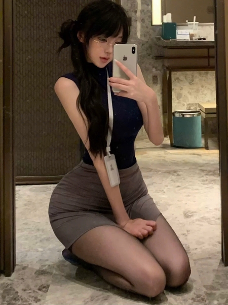 Bộ đồ cosplay thư kí Checked Set kèm bảng tên kín đáo gợi cảm ôm sát Bralettehousevn