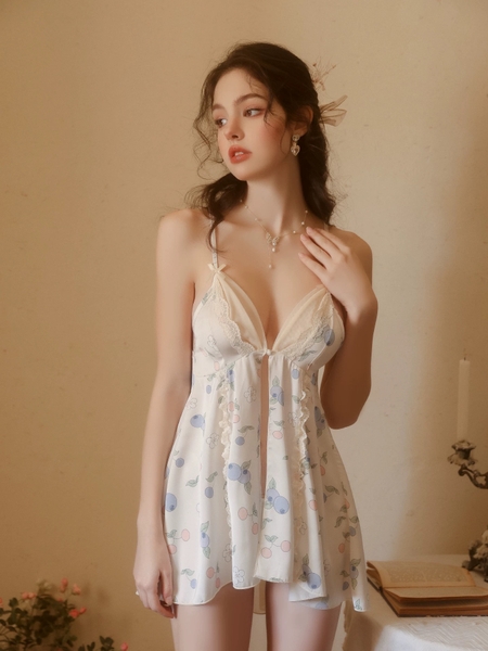 Váy ngủ nữ satin hoạ tiết Lerry Dress S2555xẻ tà gợi cảm hoạ tiết fruit nữ tính thanh lịch Bralettehousevn