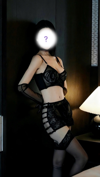 Bộ đồ lót kèm chân váy Hardness Set ren cut out gợi cảm xuyên thấu dáng áo corset Bralettehousevn
