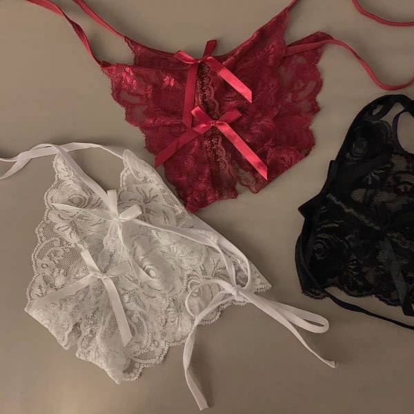 Quần Không Đáy Cột Dây Q330 xẻ đáy chất ren Bralettehousevn