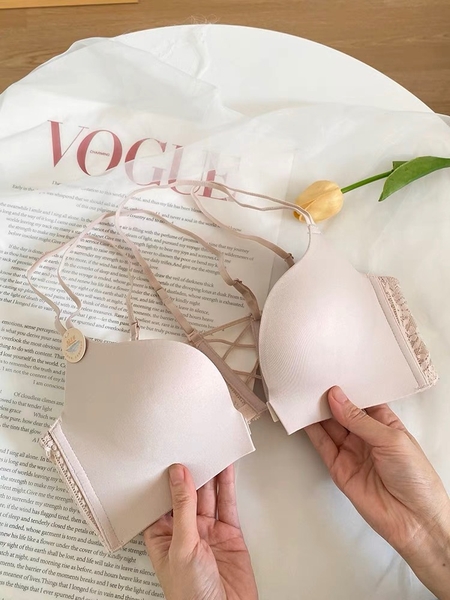 S1640 Áo lót nữ chất su không gọng có mút Bra su đan dây Bralettehousevn