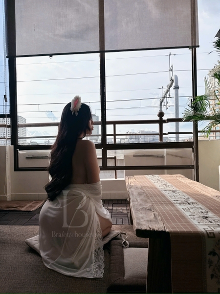 Bộ đồ ngủ Allure Set (choàng + bodysuit) S2581 chất voan xuyên thấu gợi cảm nữ tính Bralettehousevn