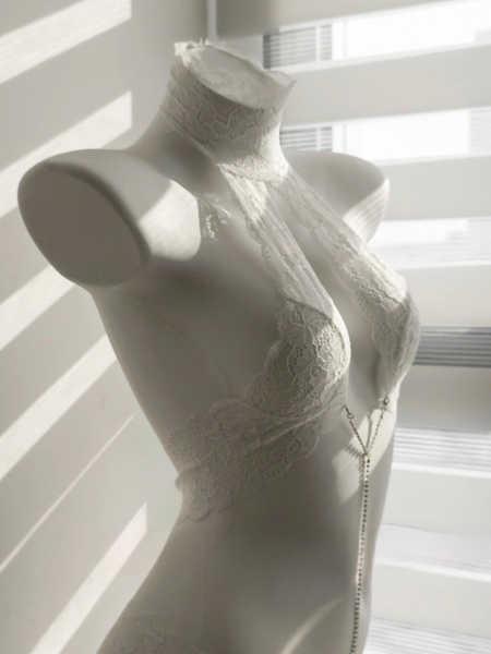 Bộ đồ ren 2 mảnh mặc được nhiều kiểu Chouchou Set S2595 kèm dây đai nối lấp lánh Bralettehousevn