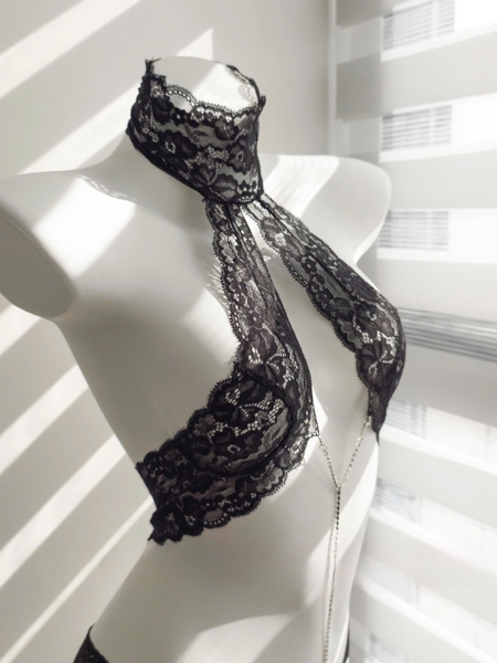 Bộ đồ ren 2 mảnh mặc được nhiều kiểu Chouchou Set S2595 kèm dây đai nối lấp lánh Bralettehousevn