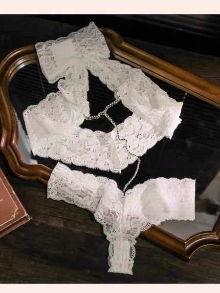 Bộ đồ ren 2 mảnh mặc được nhiều kiểu Chouchou Set S2595 kèm dây đai nối lấp lánh Bralettehousevn