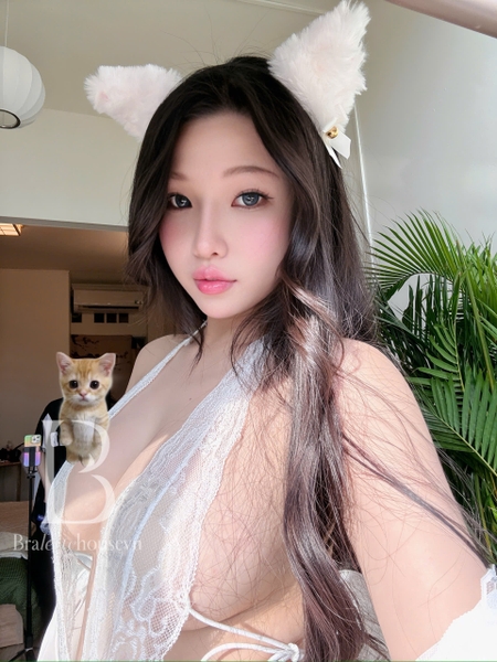 Bộ đồ ngủ Allure Set (choàng + bodysuit) S2581 chất voan xuyên thấu gợi cảm nữ tính Bralettehousevn