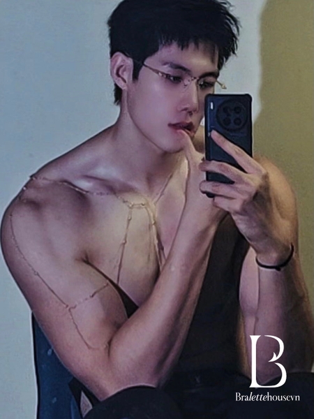 (CHE TÊN) 𝐏𝐊𝟐𝟎𝟐𝟗 𝐗𝐚𝐭𝐢𝐚 𝐁𝐨𝐝𝐲𝐜𝐡𝐚𝐢𝐧 dây phụ kiện body cho nữ đính đá lấp lánh Bralettehousevn