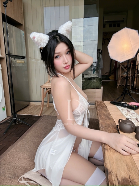 Đầm váy ngủ nữ gợi cảm Chang Dress S2594 xẻ tà cổ V sâu phối ren nữ tính gợi cảm Bralettehousevn