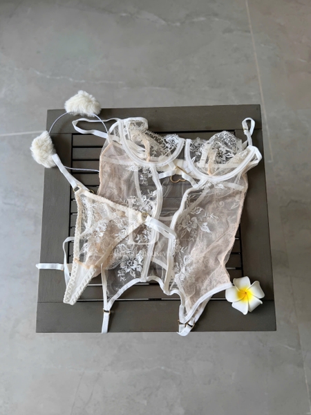 Bộ đồ dáng corset Wavo Set có gọng phối khoen tim lưới ren nổi xuyên thấu sang trọng gợi cảm Bralettehousevn
