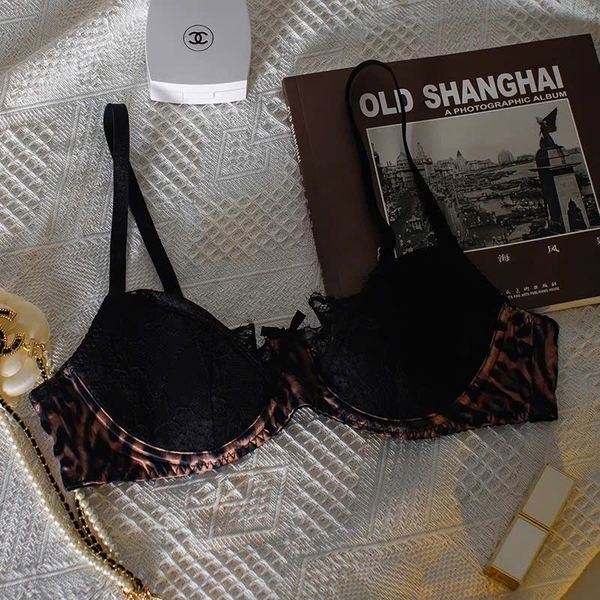 Bộ đồ lót nữ Beno Set S2590 da beo có gọng mút mỏng phối ren gợi cảm quyến rũ Bralettehousevn