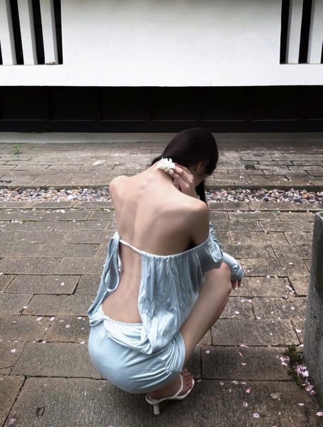 Yakun Dress Váy Ngủ Thun Vai Trễ Hở Lưng Tay Dài | Bralettehousevn