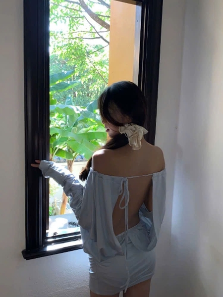 Yakun Dress Váy Ngủ Thun Vai Trễ Hở Lưng Tay Dài | Bralettehousevn