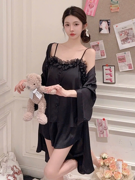 Set đồ ngủ 2 dây satin Anisa Set S2410 phối hoa nổi kèm quần short tiểu thư sang chảnh Bralettehousevn