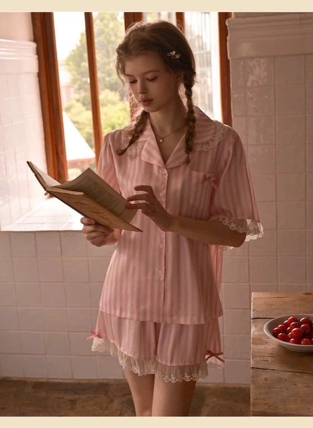 Bộ đồ ngủ mặc nhà cao cấp Nappy Pijamas S2628 lụa sọc hồng tiểu thư trẻ trung thoải mái Bralettehousevn