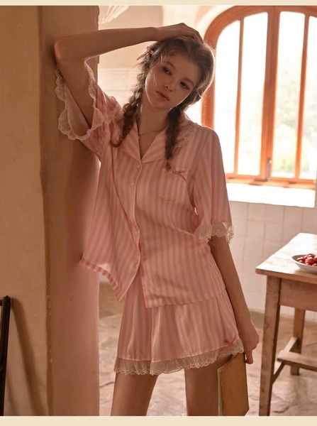 Bộ đồ ngủ mặc nhà cao cấp Nappy Pijamas S2628 lụa sọc hồng tiểu thư trẻ trung thoải mái Bralettehousevn