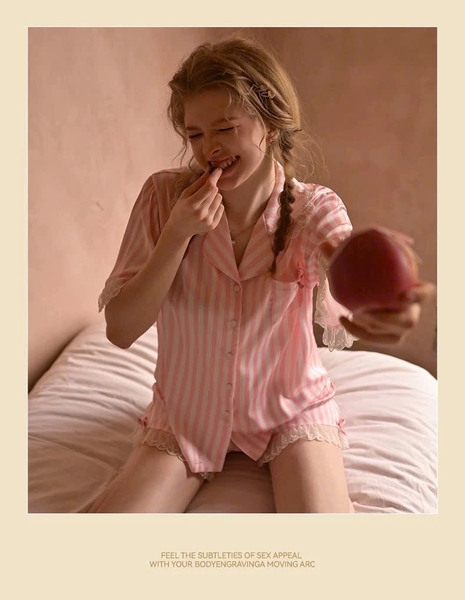 Bộ đồ ngủ mặc nhà cao cấp Nappy Pijamas S2628 lụa sọc hồng tiểu thư trẻ trung thoải mái Bralettehousevn