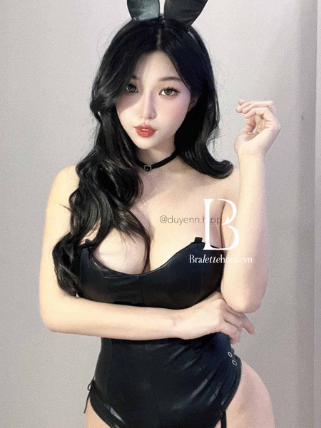 [𝘾𝙝𝙚 𝙩𝙚̂𝙣-𝐓𝐚̣̆𝐧𝐠 𝐩𝐡𝐮̣ 𝐤𝐢𝐞̣̂𝐧] S1868 CANIROVE BUNNY Set bộ đồ da liền thân hoá trang nàng thỏ gợi cảm Bralettehousevn