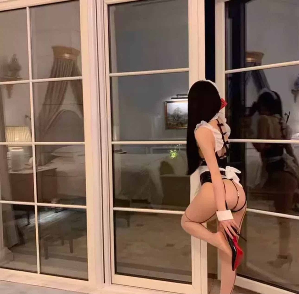 (Tặng phụ kiện) Bộ đồ cosplay hầu gái Weirdy Maid S2379 da PU kèm tạp dề kèm phối hạt gợi cảm quyến rũ Bralettehousevn