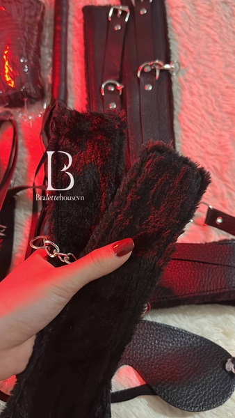 Bộ đồ 8 món phụ kiện LOVE ME HARDER SET PK275 da PU phối lông mềm Bralettehousevm