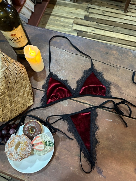 Set đồ lót nữ dây mảnh phối ren lông mi không gọng mút dạng cột dây Eyelash velvet set S1600 Bralettehousevn