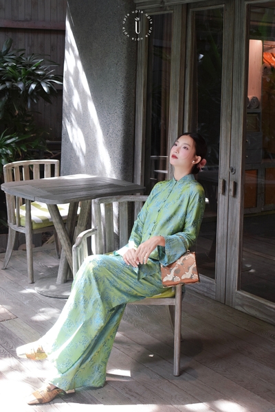 BÀ BA XANH NGỌC TRÚC