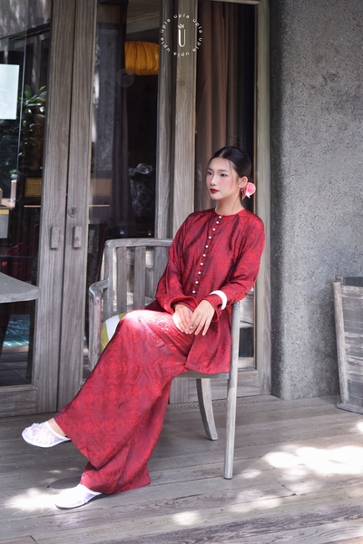 BÀ BA ĐỎ TRẦM