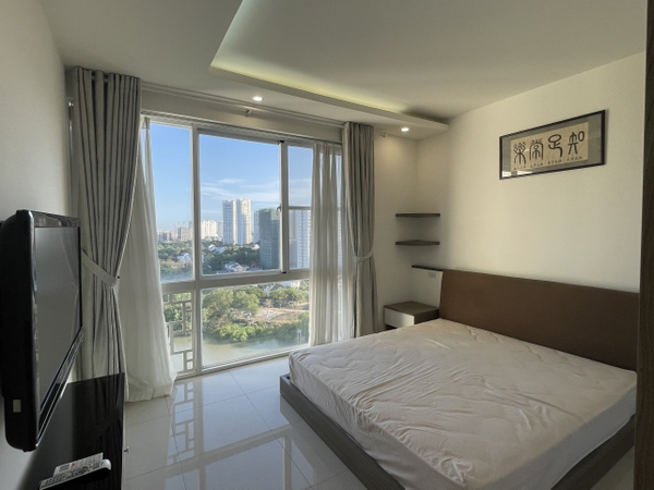 BÁN PENTHOUSE – THE SYMPHONY MIDTOWN