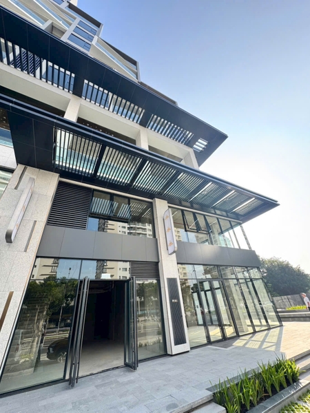 BÁN SHOPHOUSE THE AURORA PHÚ MỸ HƯNG 117M2 NHÀ THÔ