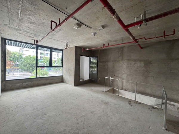 BÁN SHOPHOUSE THE AURORA PHÚ MỸ HƯNG 117M2 NHÀ THÔ