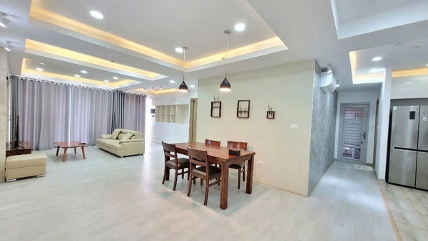 BÁN CĂN HỘ CHUNG CƯ SCENIC VALLEY 3 PHÒNG NGỦ NỘI THẤT ĐẸP