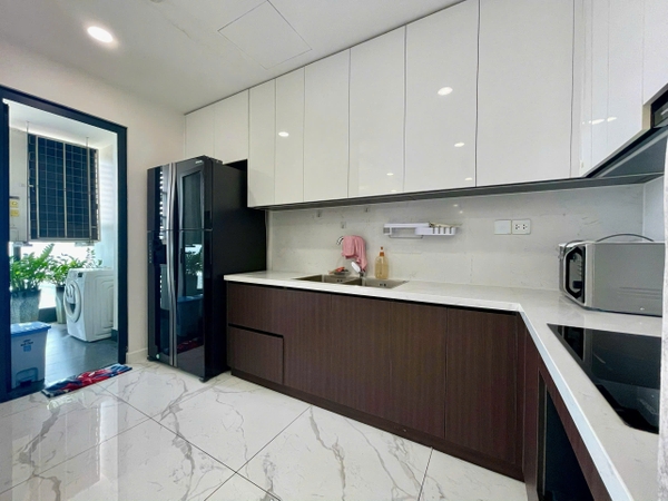 BÁN CĂN HỘ SUNSHINE SKY CITY GẦN PHÚ MỸ HƯNG - 4 PHÒNG NGỦ - 132M2 - VIEW ĐẸP