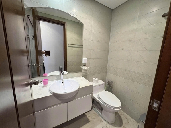 CHO THUÊ NHANH CĂN HỘ VINHOMES CENTRAL PARK - 75M2 - 2 PHÒNG NGỦ - ĐẦY ĐỦ NỘI THẤT