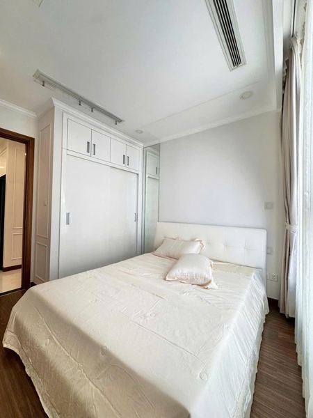 CẦN BÁN GẤP VINHOMES CENTRAL PARK – 2 PHÒNG NGỦ – SỔ HỒNG – 79M²