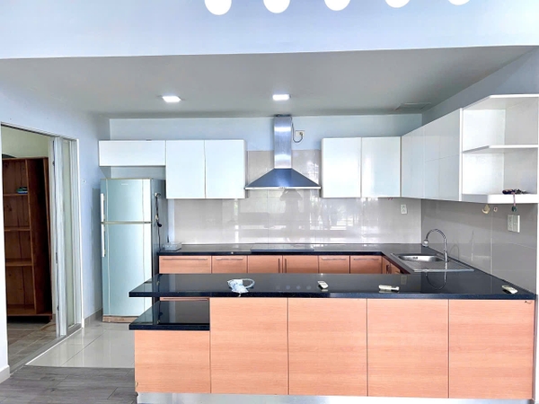 CHỦ NHÀ CẦN BÁN CĂN HỘ GARDEN PLAZA PHÚ MỸ HƯNG - BAN CÔNG RỘNG - 148M2 - 3PN