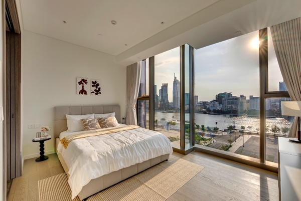 CHO THUÊ CĂN HỘ METROPOLE OPERA RESIDENCE – 3 PHÒNG NGỦ – VIEW SÔNG & PHÁO HOA – 137M² – FULL NỘI THẤT