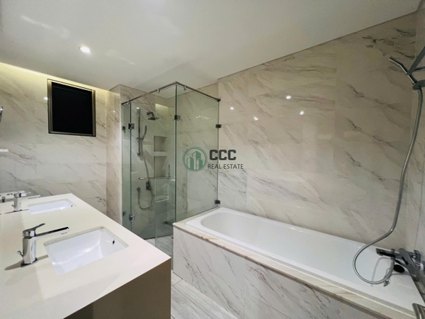 🏷️ BÁN CĂN HỘ MIDTOWN M5 – 3PN, 135M² – GIÁ 13,150 TỶ (FULL NT, BAO THUẾ PHÍ)