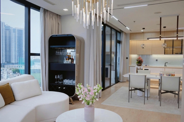 BÁN CĂN HỘ VINHOMES GOLDEN RIVER - TRUNG TÂM QUẬN 1 - 102M2 - 3PN - SẴN SỔ HỒNG