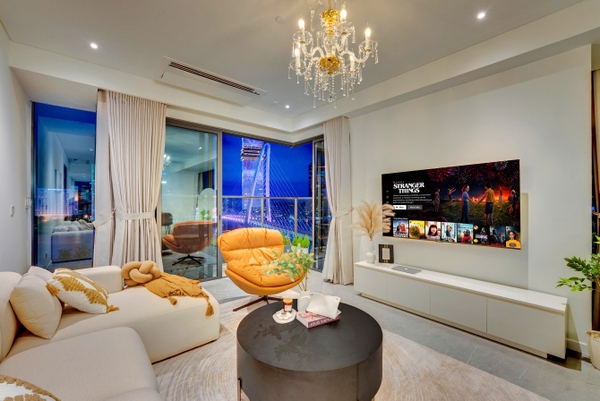 CHO THUÊ CĂN HỘ METROPOLE OPERA RESIDENCE – 3 PHÒNG NGỦ – VIEW SÔNG & PHÁO HOA – 137M² – FULL NỘI THẤT