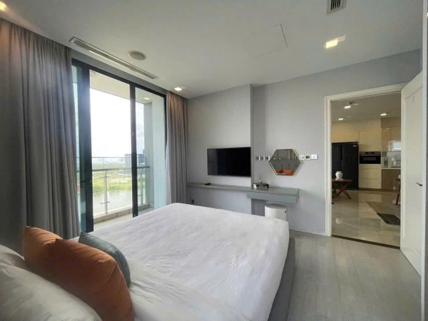 CHO THUÊ CĂN HỘ VINHOMES GOLDEN RIVER QUẬN 1 - 120M2 - 3 PHÒNG NGỦ - NỘI THẤT ĐẦY ĐỦ