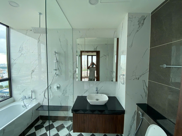 CHO THUÊ CĂN HỘ D'EDGE THẢO ĐIỀN – 142M2 | 3 PHÒNG NGỦ | NỘI THẤT CƠ BẢN