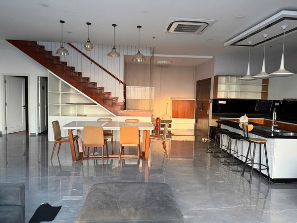 BÁN PENTHOUSE DUPLEX SUNRISE CITY 180M2 FULL NỘI THẤT CÓ SÂN THƯỢNG